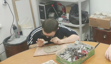 Занятия в гончарной мастерской